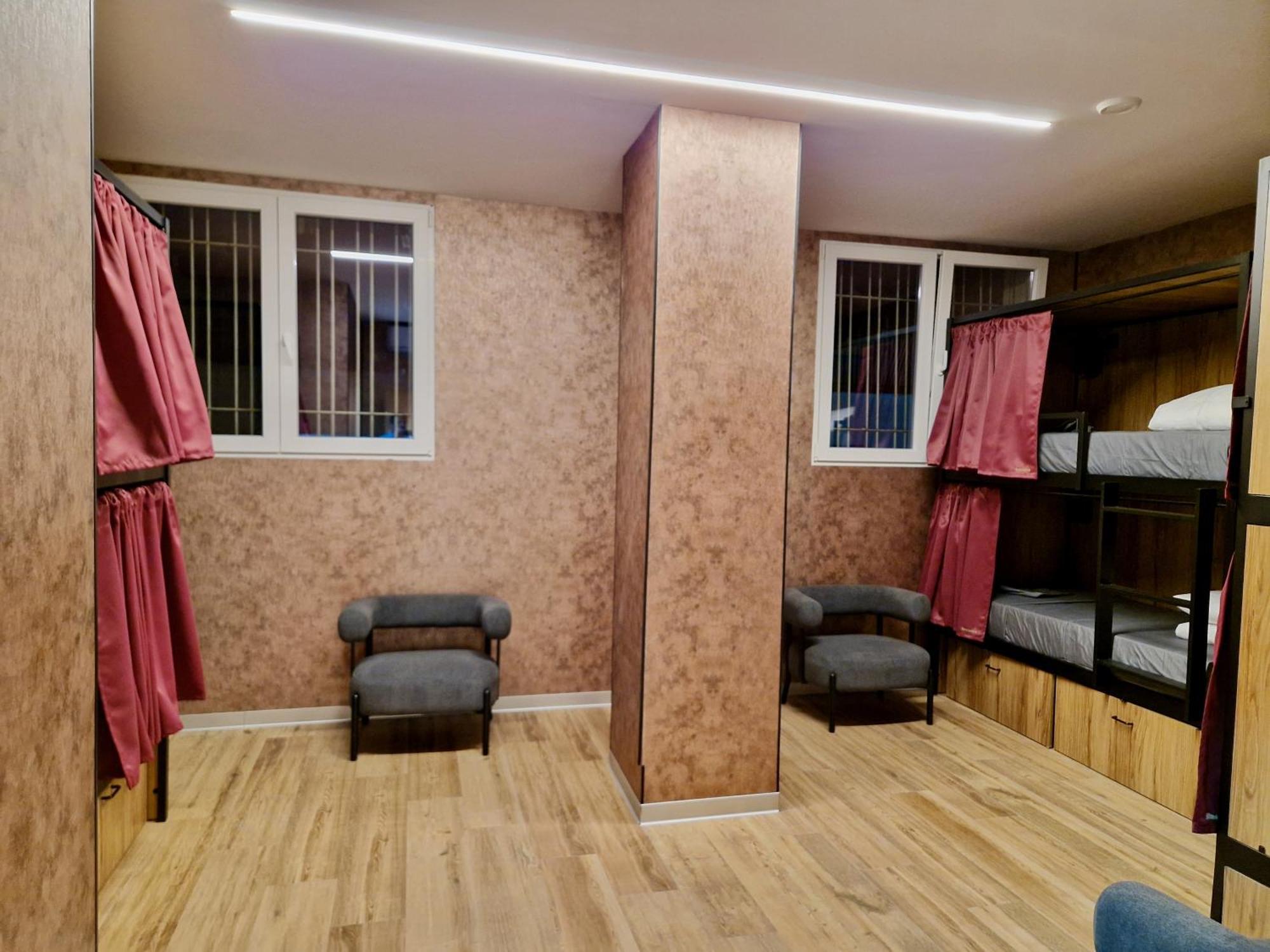 Velvet Hostel Business — Photos 1